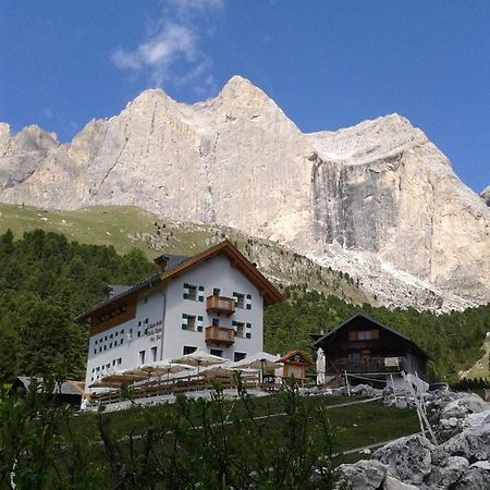 Rifugio Stella Alpina Spiz Piaz Per Escursionisti Hotell Pozza di Fassa Eksteriør bilde