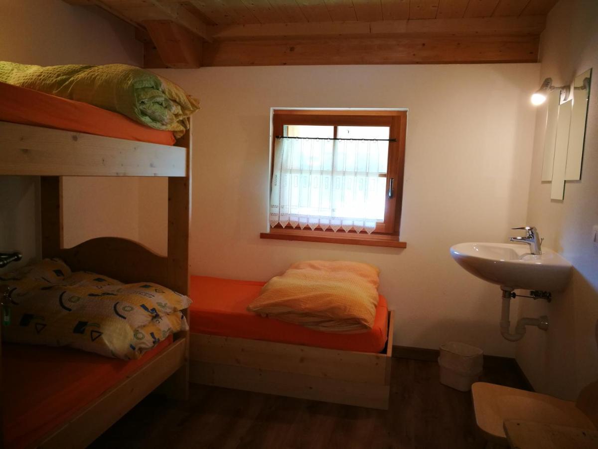 Rifugio Stella Alpina Spiz Piaz Per Escursionisti Hotell Pozza di Fassa Eksteriør bilde