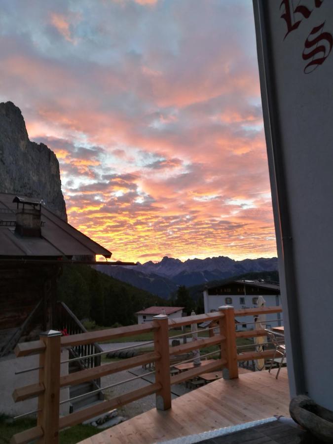 Rifugio Stella Alpina Spiz Piaz Per Escursionisti Hotell Pozza di Fassa Eksteriør bilde
